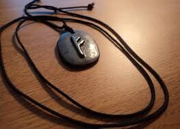 „Runic Money Talisman“